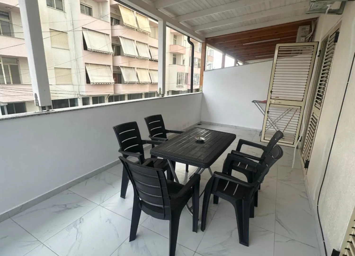 Roy Apartments III ,New Location Durres 0*,